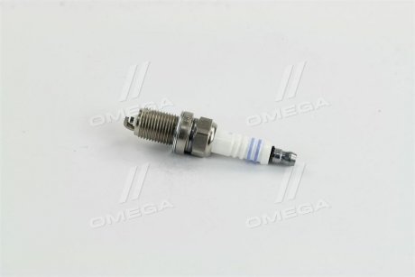 Свеча зажигания FR7DCE 0.8 NICKEL (LADA, OPEL, FIAT) BOSCH 0 242 235 666 (фото 1)